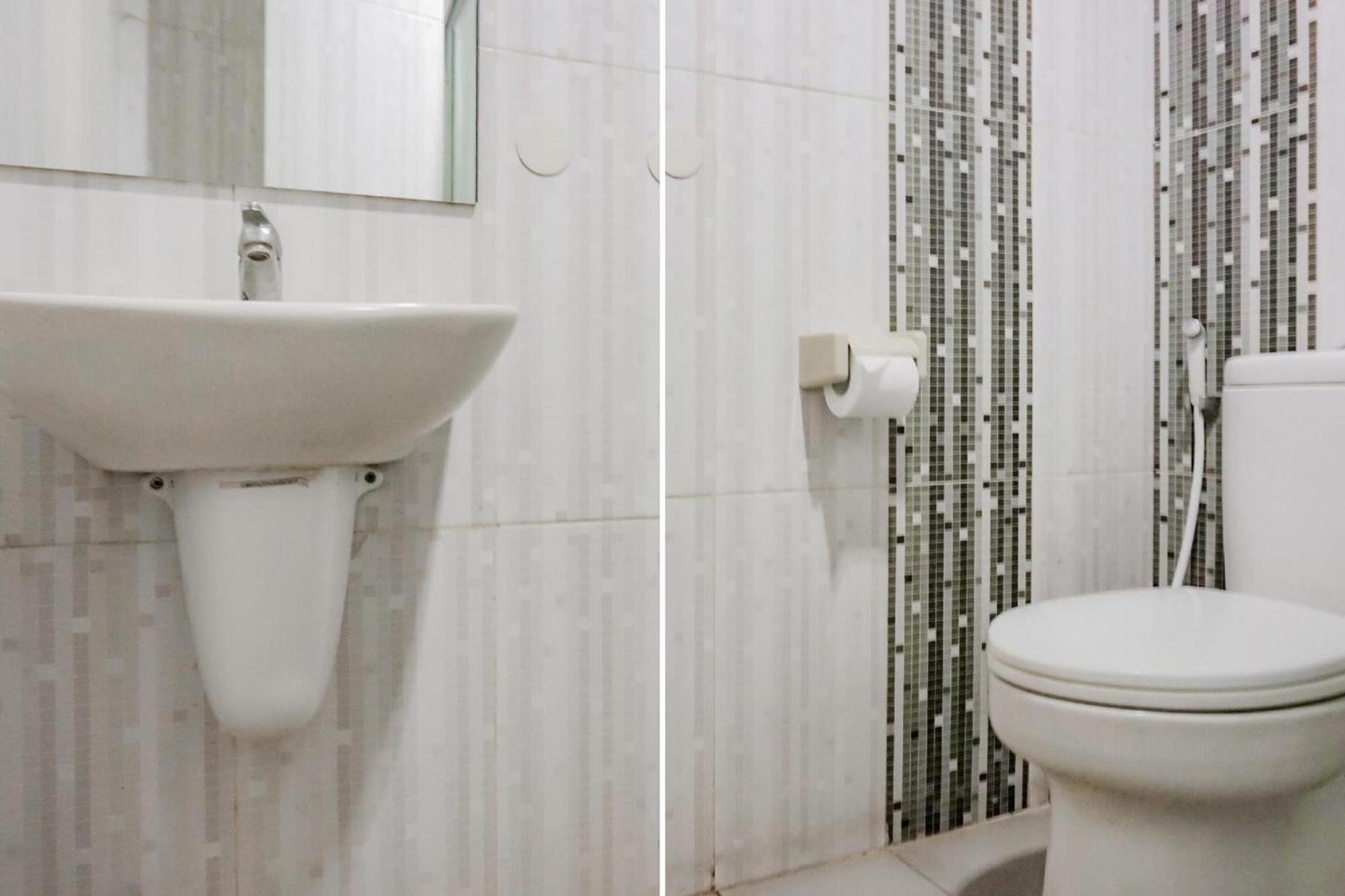 Collection O Hotel Antara Jakarta Exteriör bild