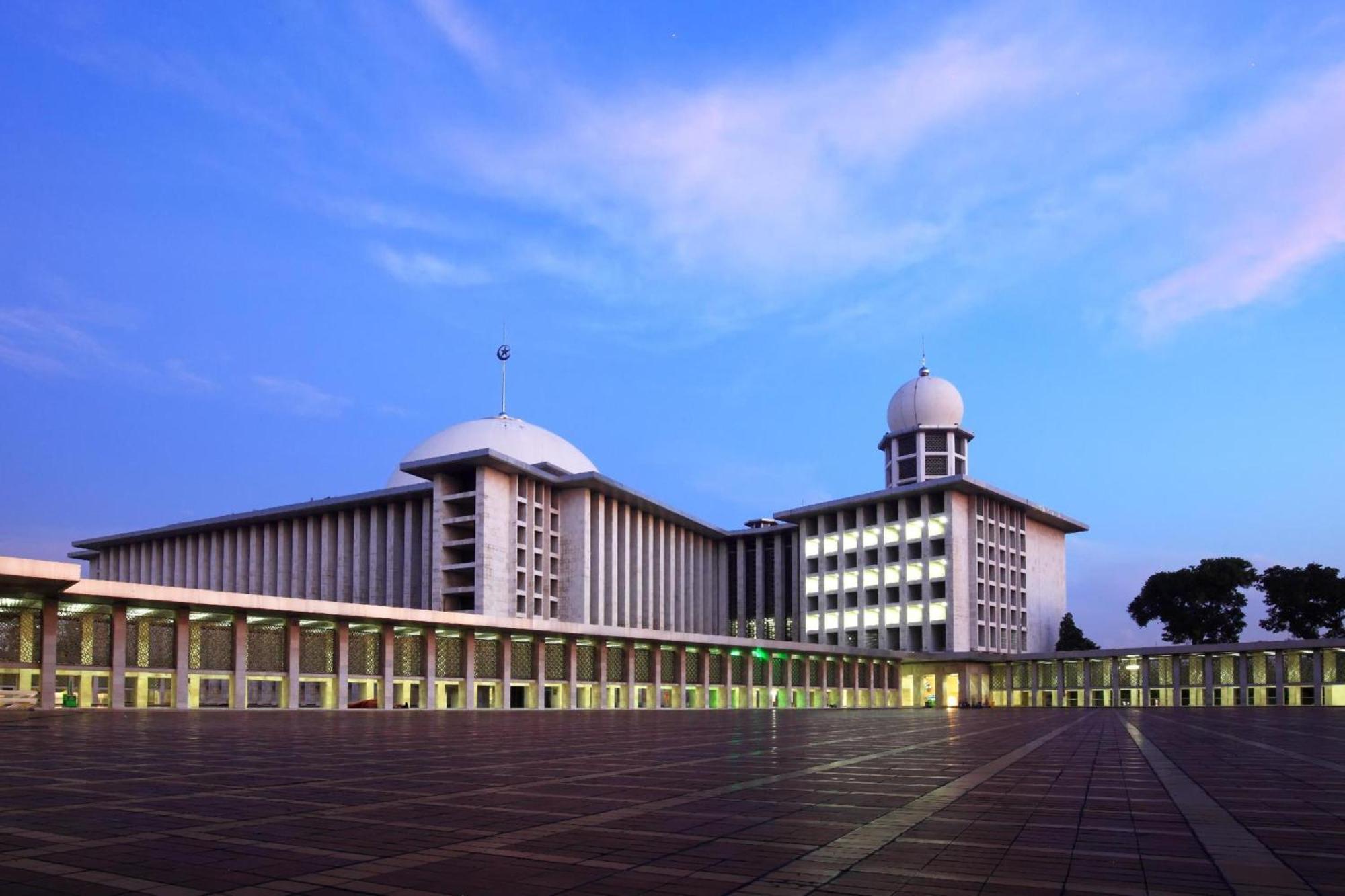 Collection O Hotel Antara Jakarta Exteriör bild