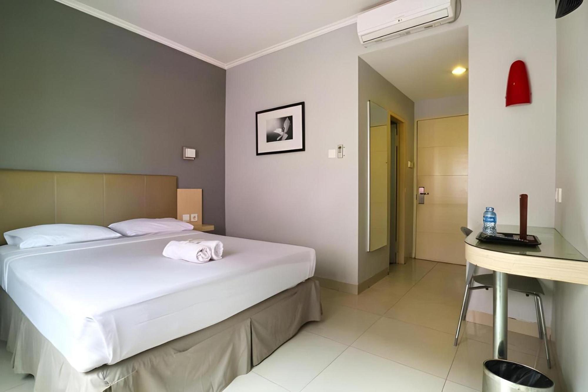 Collection O Hotel Antara Jakarta Exteriör bild
