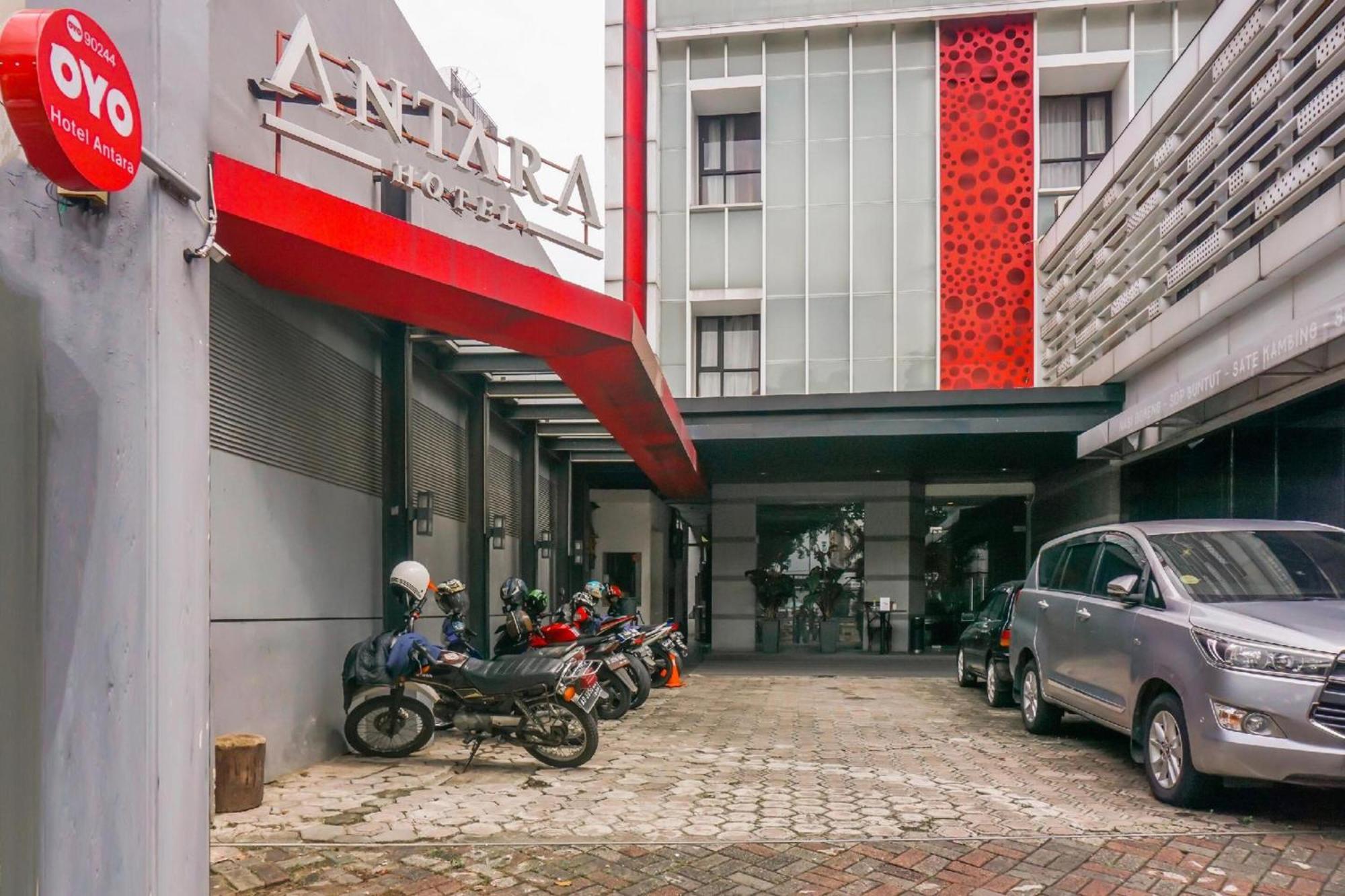 Collection O Hotel Antara Jakarta Exteriör bild